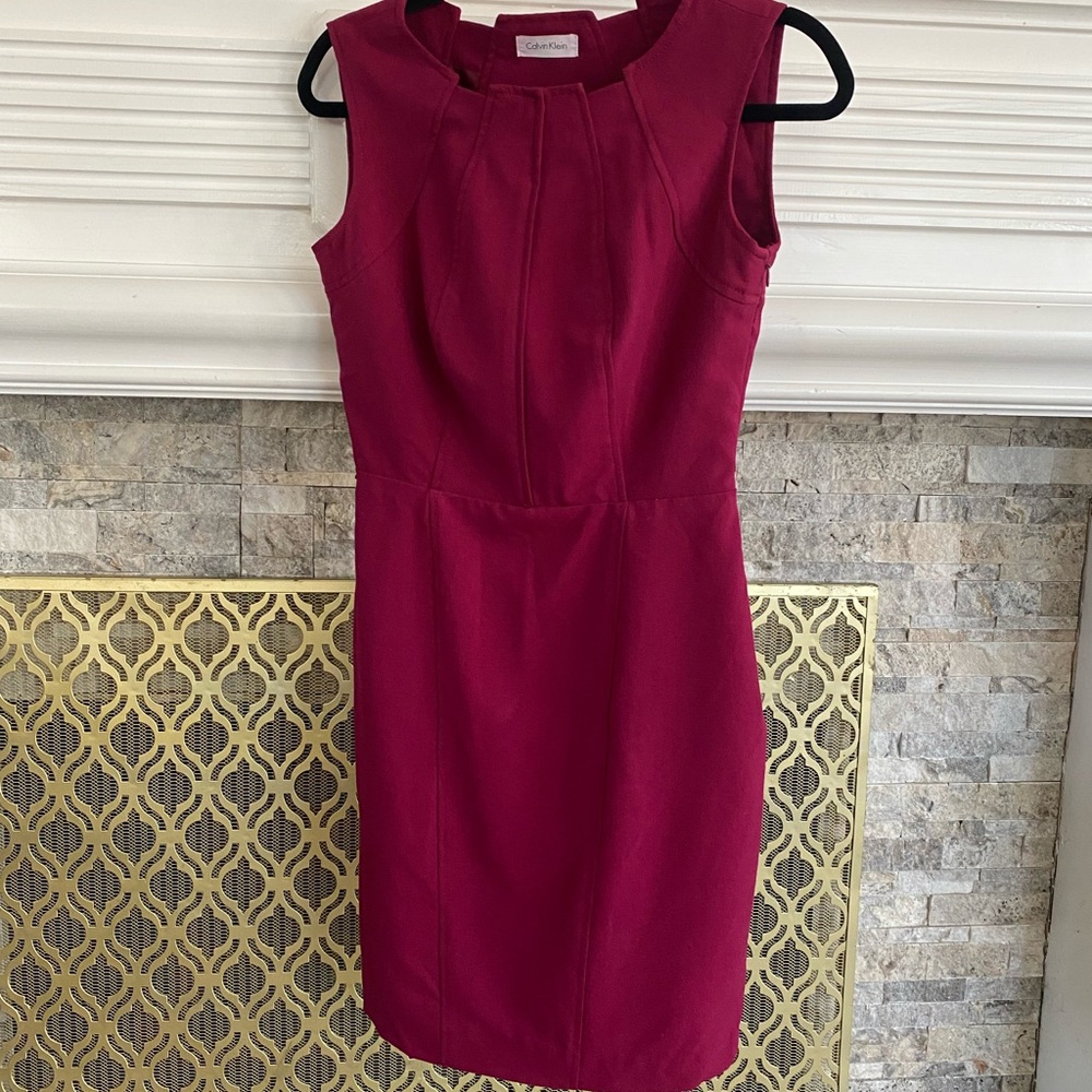 Calvin Klein Women's Sheath Midi Dress in Rich Burgundy